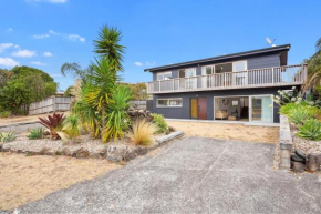 Beach House on Blane - Whangamata Holiday Home